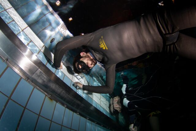 Just a few days until the Feel Free Freediving AIDA International Pool Competition 2024 will take place. We’ll kick off with static apnea. Are you ready?! 

#feelfreefreediving #aidafreediving #poolcompetition #dutchfreedivers #dutchfreedivingassociation #femr #baronaut #aidasafetydiver #freediving #freedivingcompetition #tongelreep